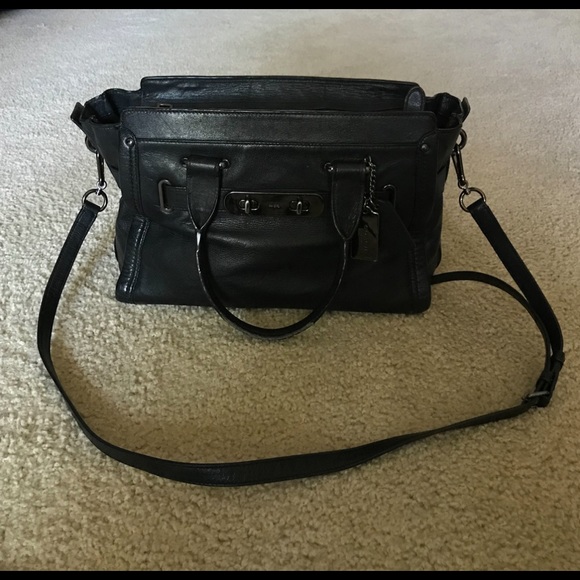 Coach Black Swagger Handbag - Picture 2 of 7